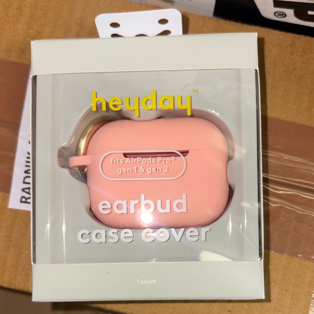 5/$10 Heyday Pink Earbud Case Cover